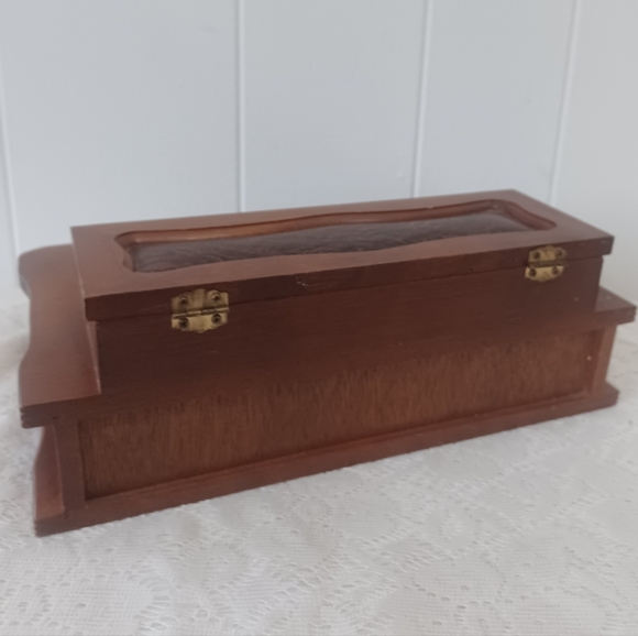 Vintage Wooden Jewelry Box - Picture 8 of 9